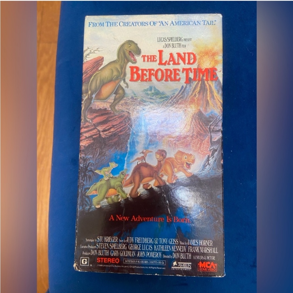 The Land Before Time VHS - Classic Animated Movie